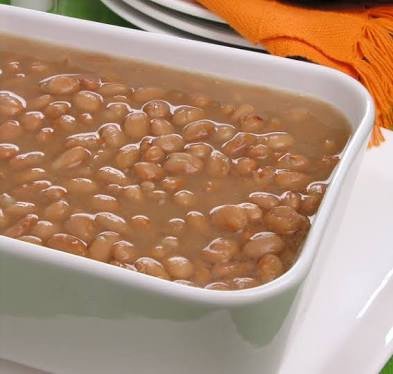 Não pode feijão no pote de sorvete nem deixar a carne descongelar em cima da pia. Conheça as recomendações dos especialistas.