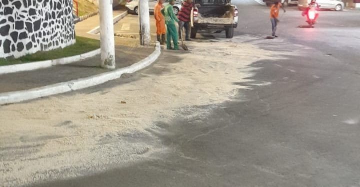 Candeias: Defesa Civil e SMTT atuam na prevenção de acidentes com vazamento de óleo