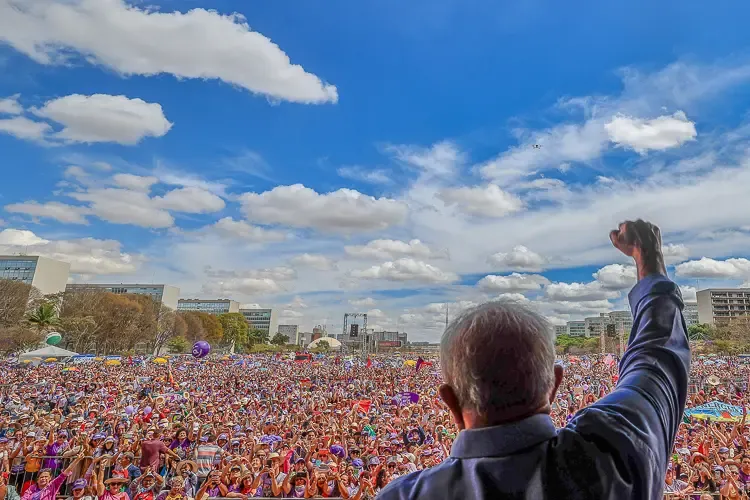 Com otimismo do povo sobre a economia, aprovação do governo Lula vai a 55%