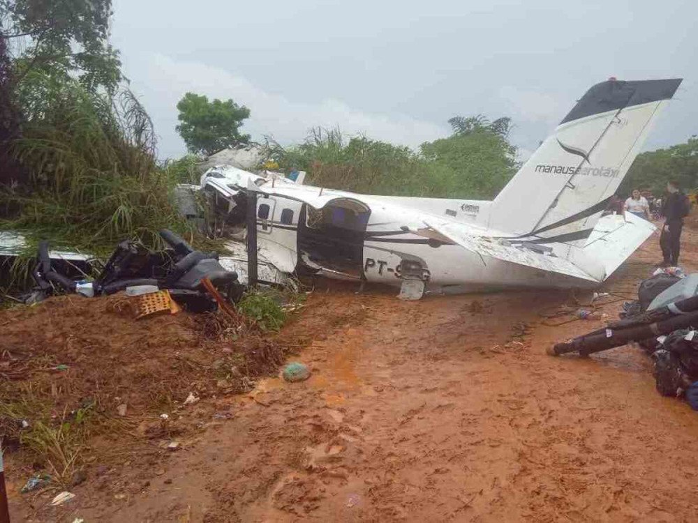 14 pessoas morrem em queda de avião de pequeno porte no interior do Amazonas