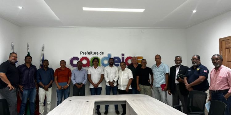Candeias: Prefeito recebe pastores para preparar Semana Evangélica