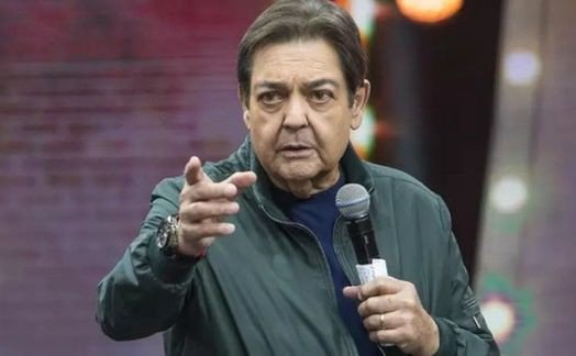 Faustão é internado as pressas após transplante