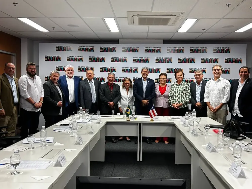 Jerônimo se reúne com bancada do PT para aprofundar diálogo com parlamentares