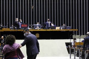 Comissão da Câmara aprova projeto que prevê abatimento no Fies para formados que trabalharem no serviço público