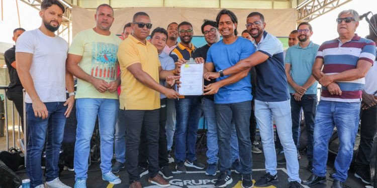 ASSINADA! Ordem de serviço para pavimentação asfáltica de Rio do Cunha à Mucunga