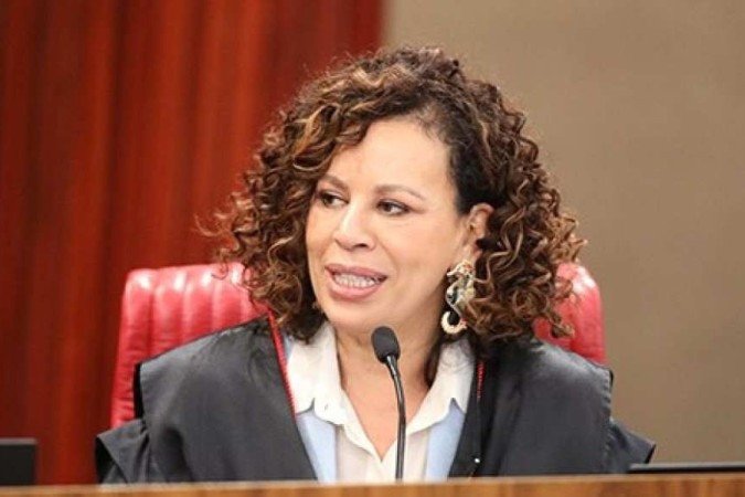 Primeira negra no TSE, Edilene Lôbo destaca superação de desigualdades