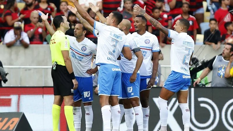 Bahia entra com representação na CBF contra arbitragem de partida com o Flamengo