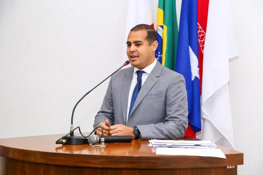 Candeias: “Irão cuidar ainda mais do povo da nossa cidade”, ressalta secretário Marcelo ao Agentes Comunitários de Saúde e Endemias que colaram grau após formação técnica