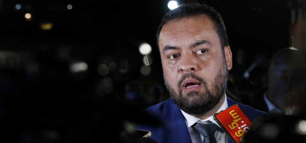 Após morte de médicos, governador do Rio diz que há no país 