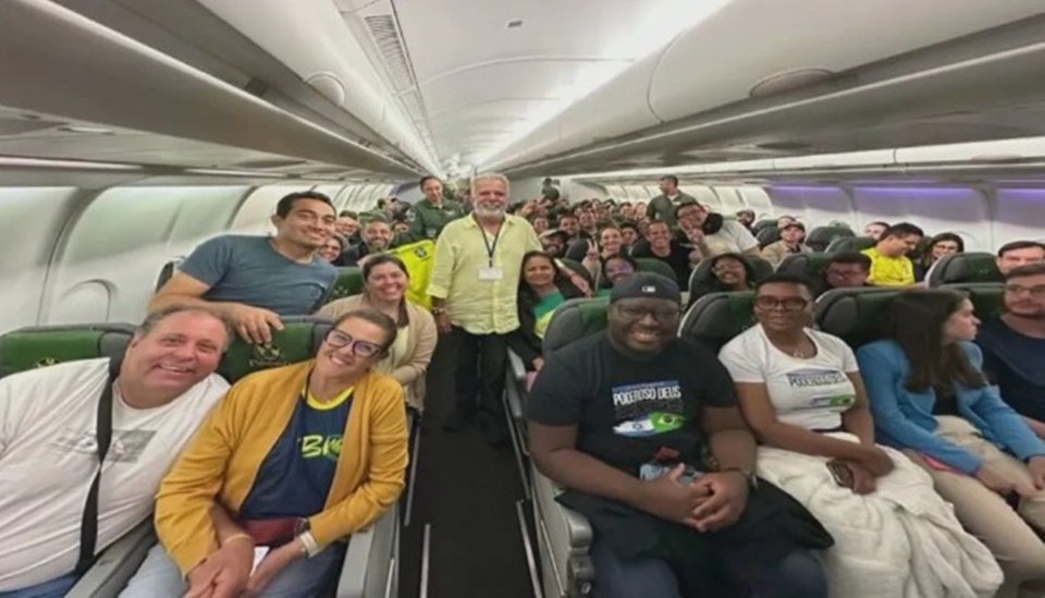 Primeiro avião da FAB decola para retirar brasileiros de Israel