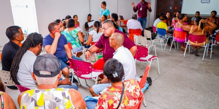 Artistas Candeenses participam de oficina de elaboração de projetos para a Lei Paulo Gustavo
