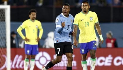 Brasil leva “olé” e volta a perder para o Uruguai depois de 22 anos