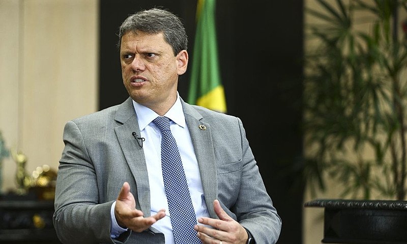 Governador de SP quer cortar R$ 9 bi na educação. Professores e estudantes protestam amanhã