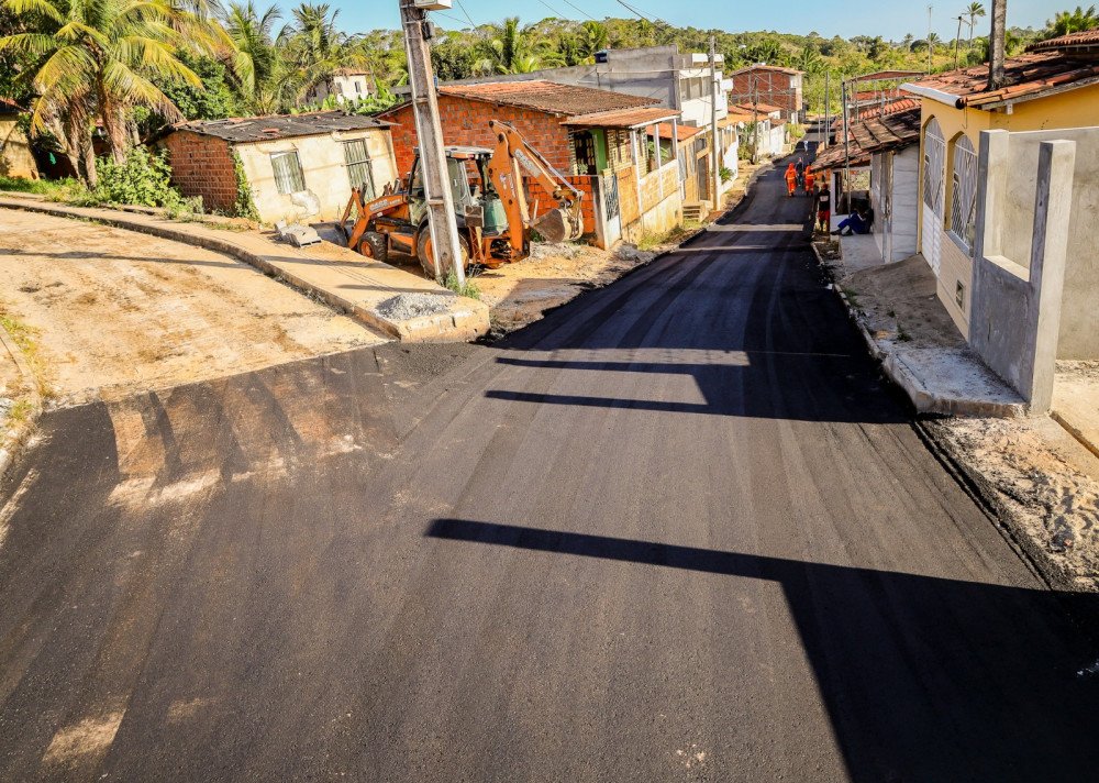 Candeias: Programa “Mais Asfalto” chega a comunidade de Boca da Mata