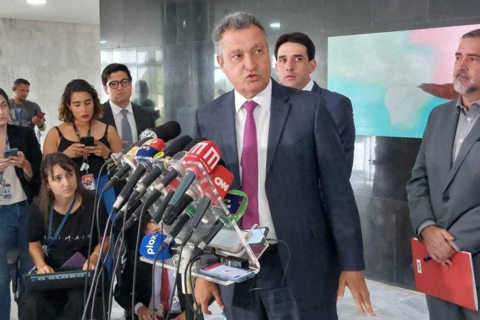 Não há possibilidade de aumentar gasto público, diz Rui Costa