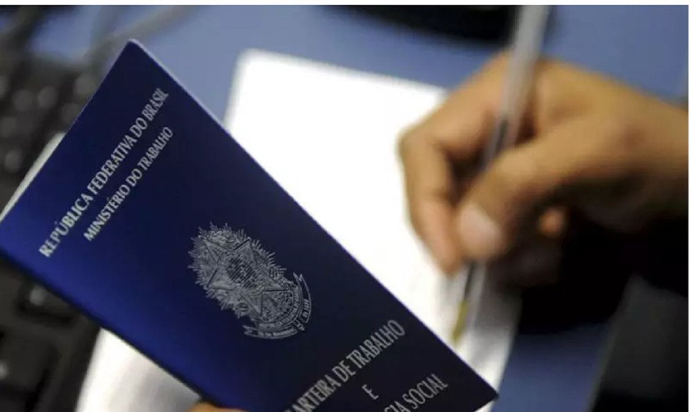 Pela 1ª vez, Brasil tem mais de 100 milhões de trabalhadores ocupados