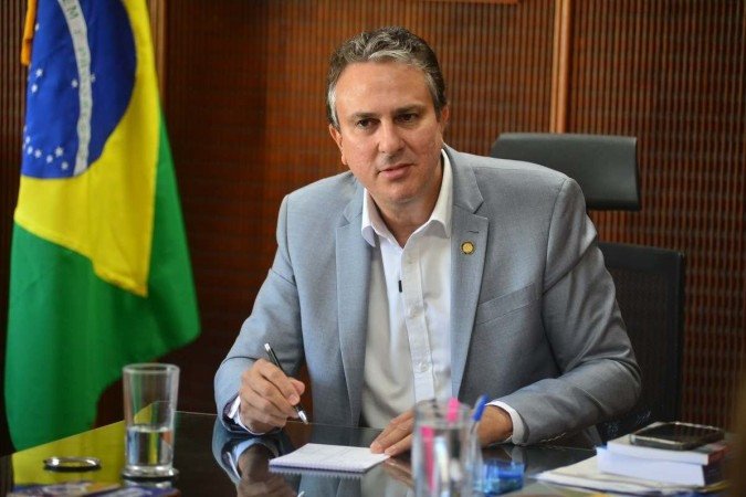 Pisa avaliará cada estado brasileiro, diz ministro da Educação