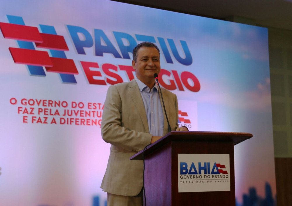 Rui inicia contratação de mais de 2 mil universitários pelo programa Partiu Estágio