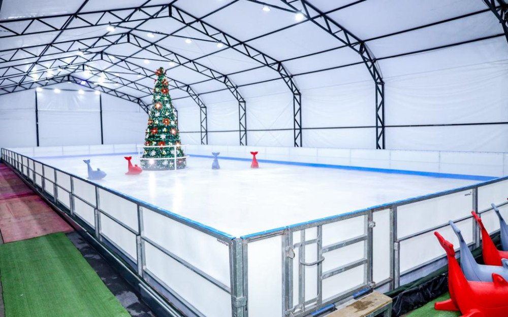 Candeias: Pista de Patinação no Gelo gratuita será aberta para a população daqui a pouco