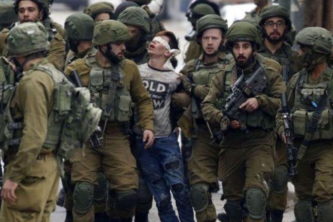 Processados aos 12 anos: as crianças palestinas julgadas por tribunais militares em Israel