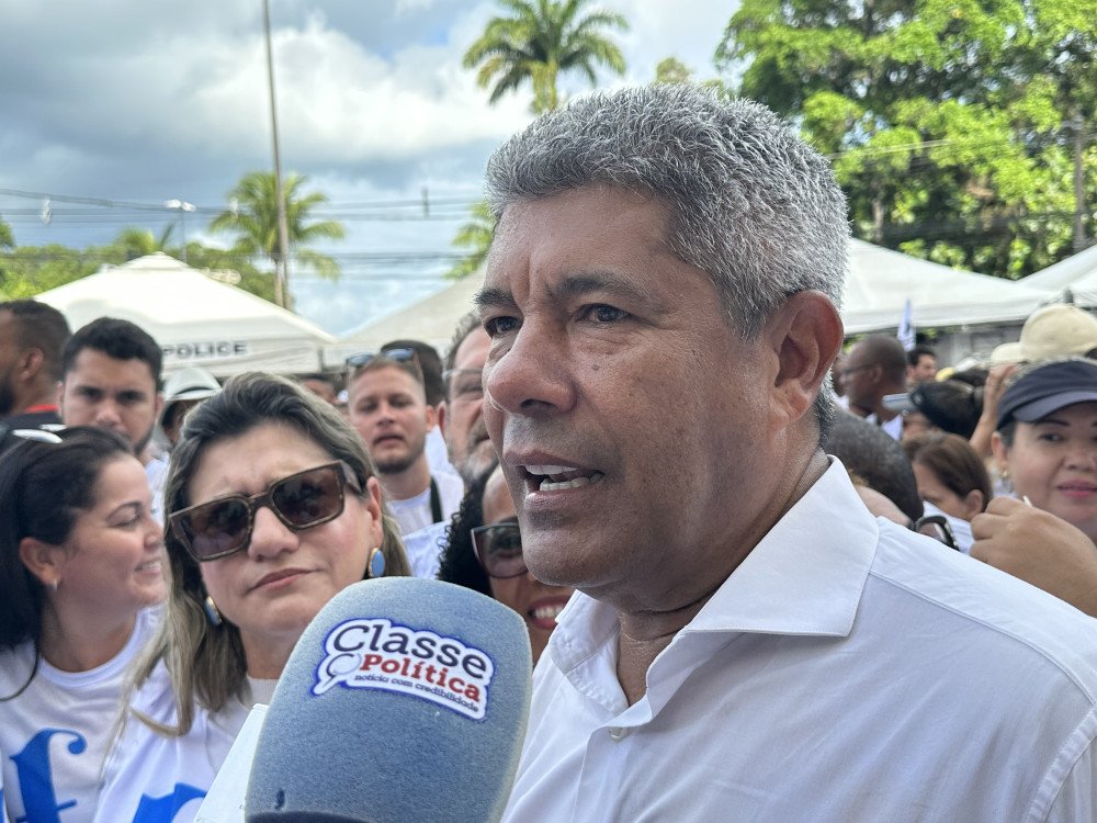 Jerônimo cita eleições, ponte, VLT, Rodoviária e socorro ao Sertão como prioridades de 2024