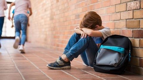 Lula sanciona lei que criminaliza bullying e cyberbullying; entenda o que muda