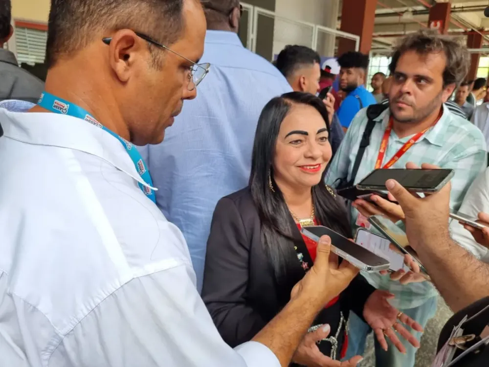 Eleições 2024: “Quem está com pressa é a oposição”, diz Moema sobre sucessor em Lauro