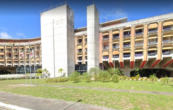 VEÍCULOS DE COMUNICAÇÃO PRESSIONAM GOVERNO DO ESTADO DEVIDO A PAGAMENTOS ATRASADOS