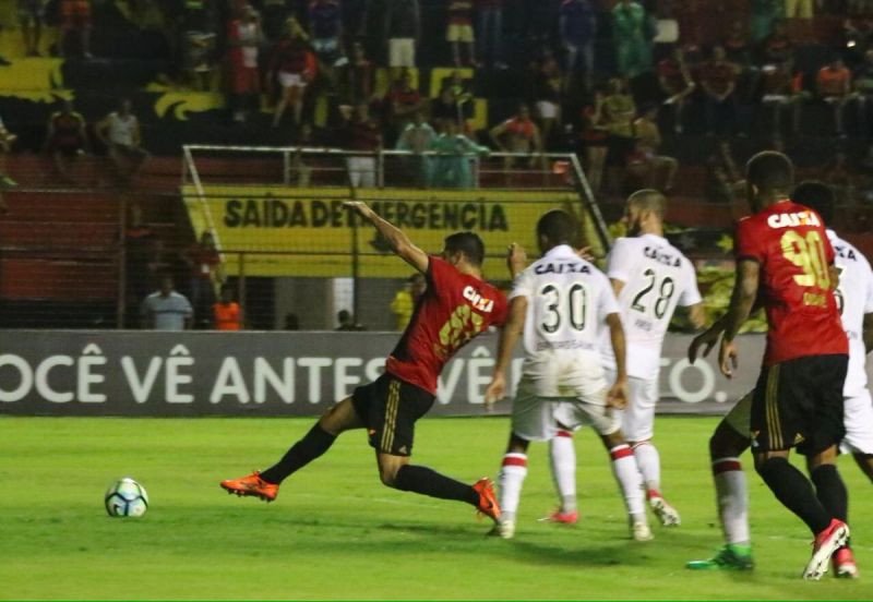 leão se impõe na Ilha, vence primeira fora de casa e deixa Z4